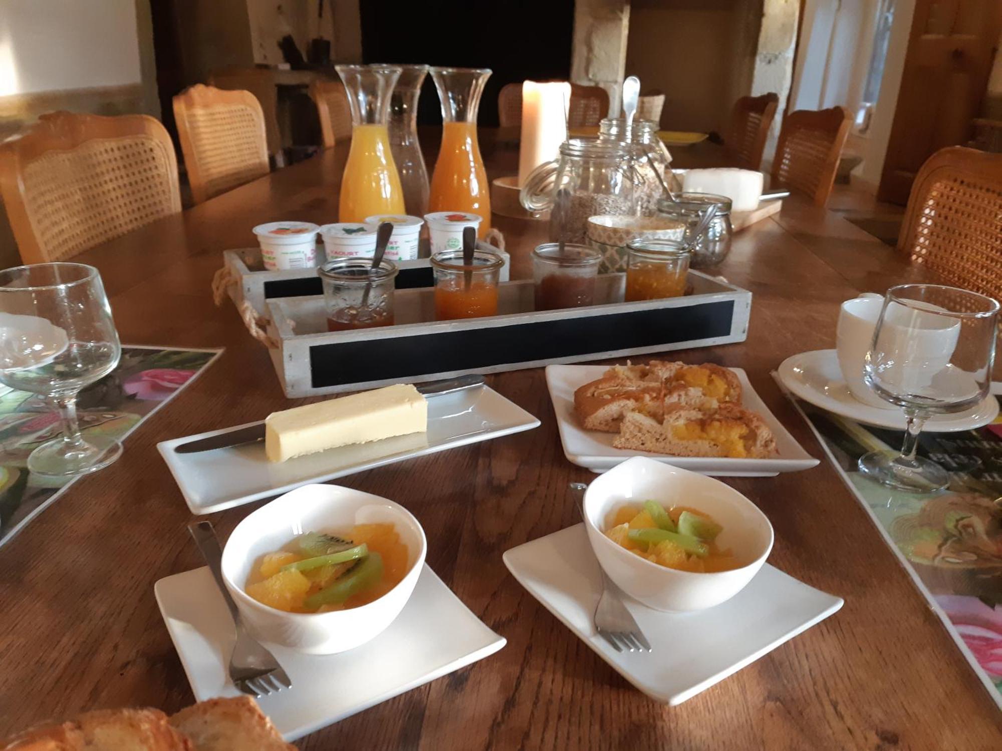 Alba-la-Romaine Chambres D'Hotes, B&B La Musardiere מראה חיצוני תמונה