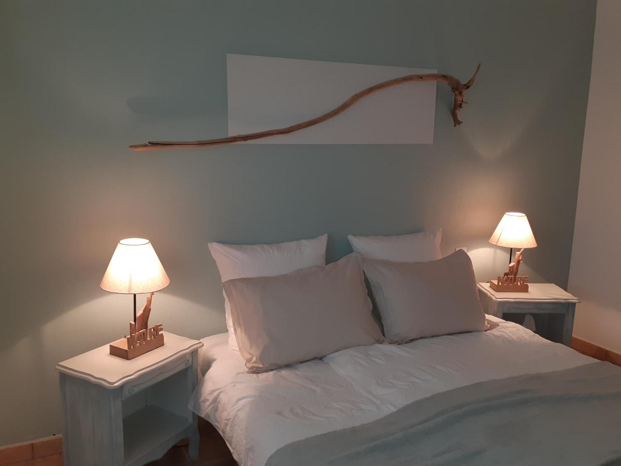 Alba-la-Romaine Chambres D'Hotes, B&B La Musardiere מראה חיצוני תמונה