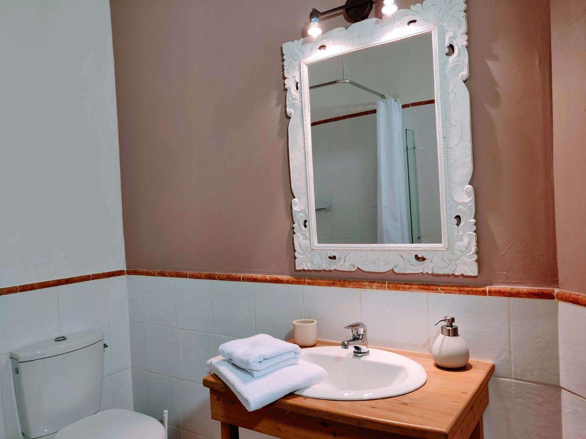 Alba-la-Romaine Chambres D'Hotes, B&B La Musardiere מראה חיצוני תמונה